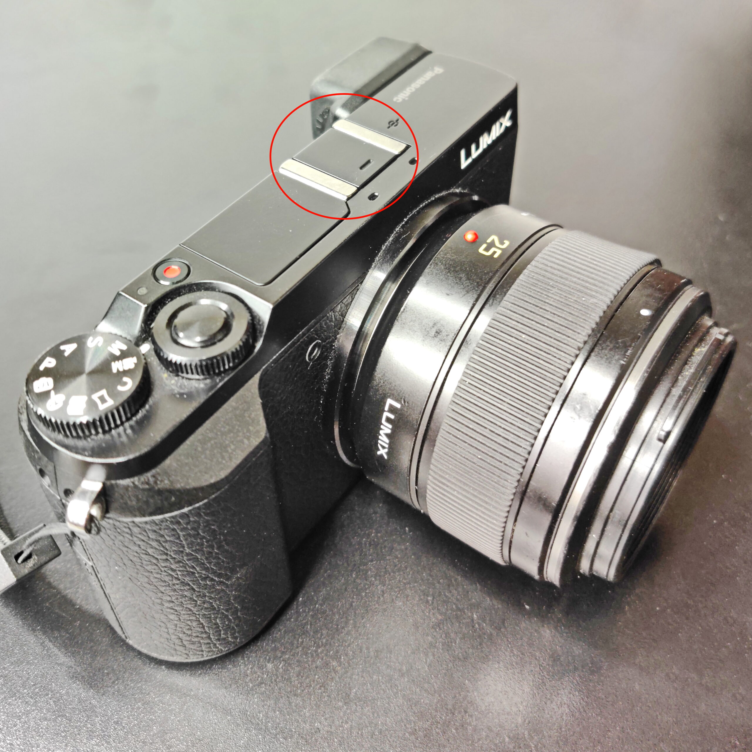 In-camera bounce flash on the Panasonic Lumix GX-85 with wedding photography samples